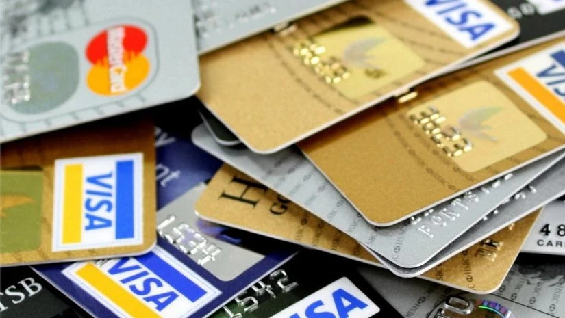 Debit Cards with Cashback: Are They Worth It?