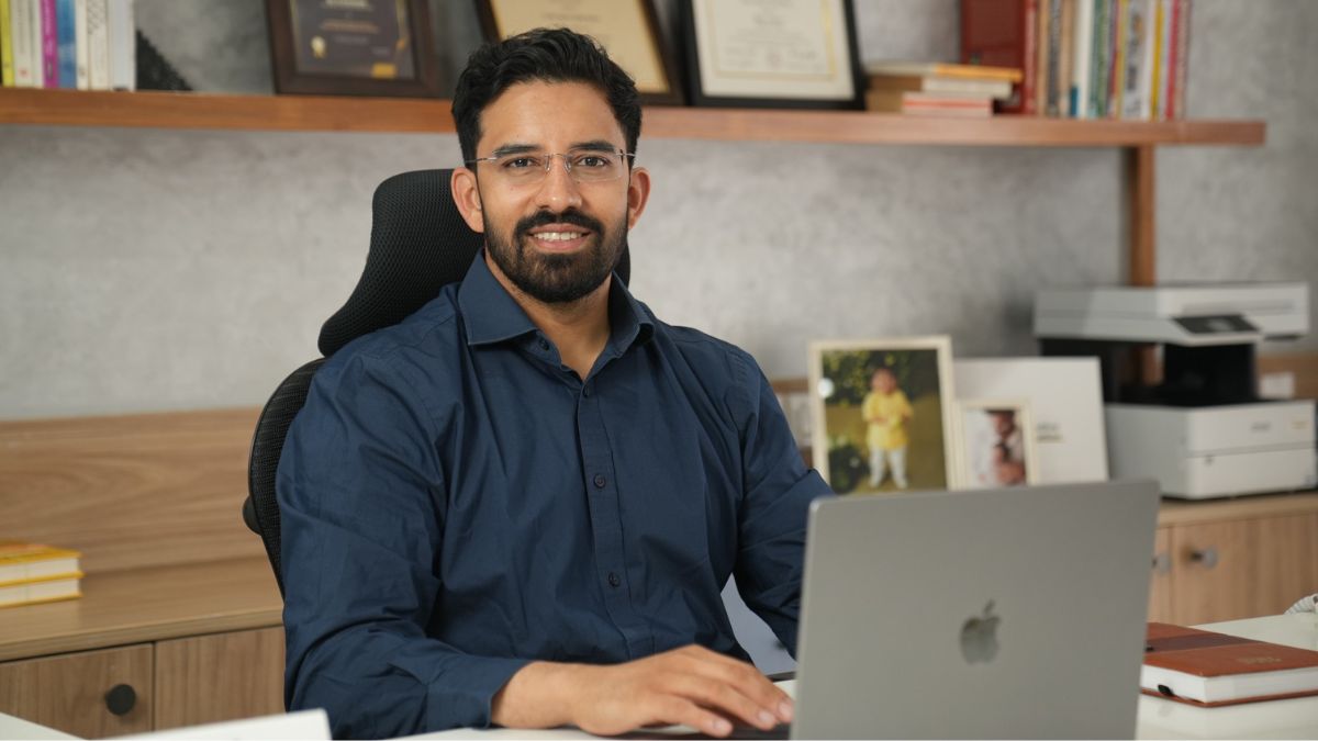 The Rising Demand of Fast-Track PGDMs Among Working Professionals